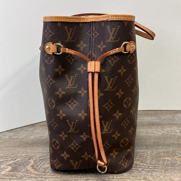 SOLD IN STORE Louis Vuitton Monogram  NEVERFULL  with Pochette - Picture 5 of 17